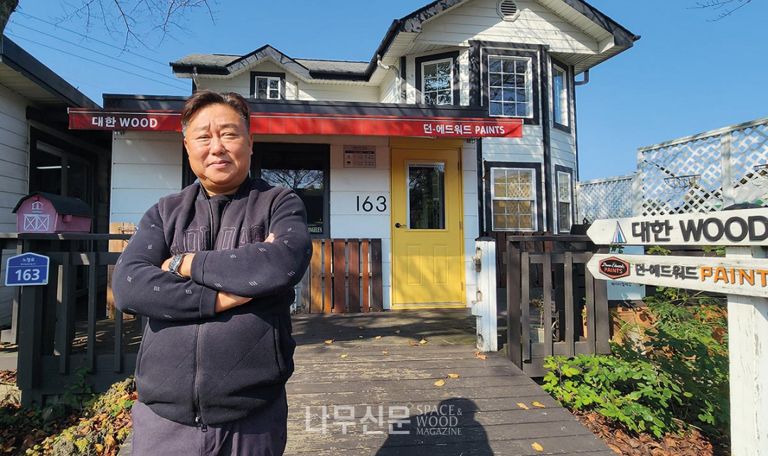 제주에서의 23년, 그의 길은 이정표가 됐다.
